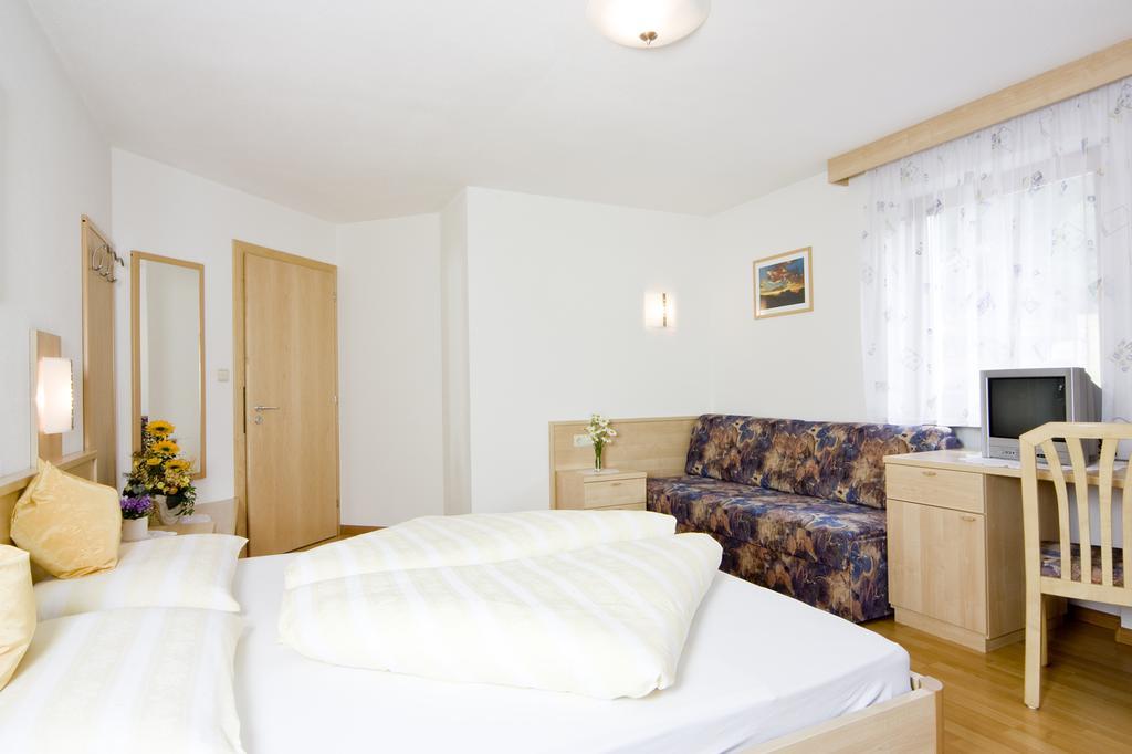 Garni Appartement Alpenresidence カディピエトラ 部屋 写真